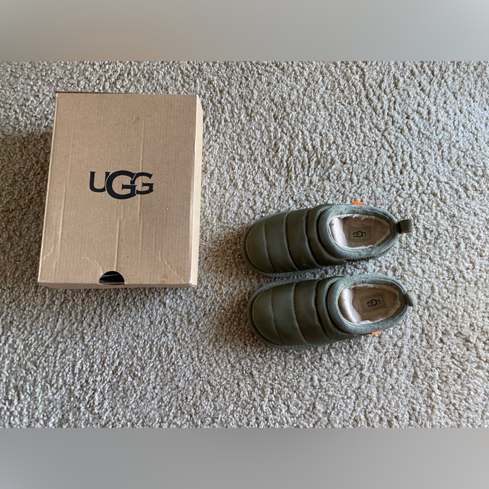NWT UGG Kids Tasman LTA 1131810K Burnt Olive Green
